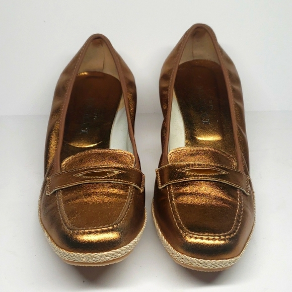Sesto Meucci Gold Metallic Loafers - Picture 3 of 7